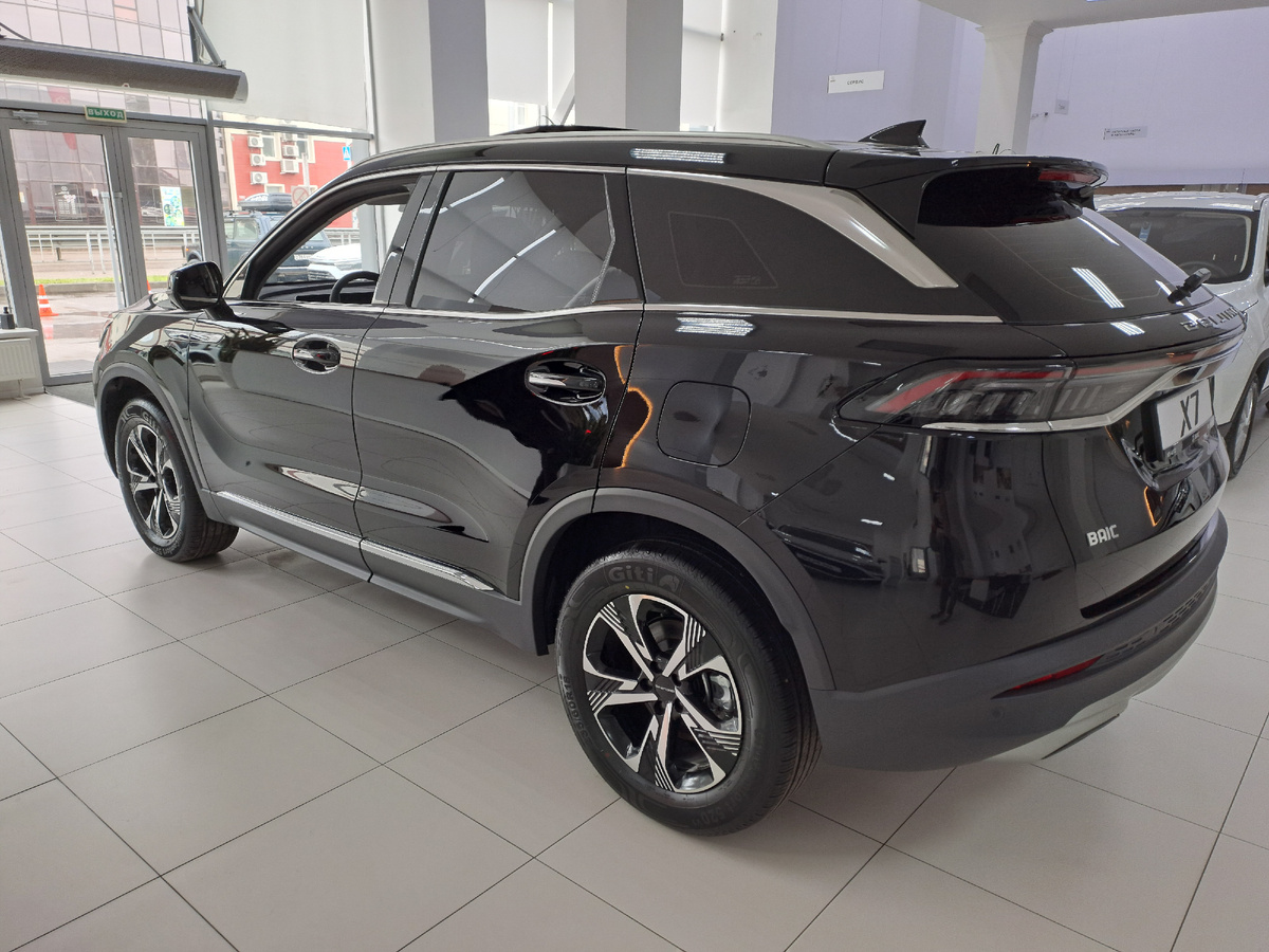 BAIC X7