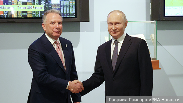     Фото: REUTERS/Gleb Garanich   
 Текст: Андрей Резчиков