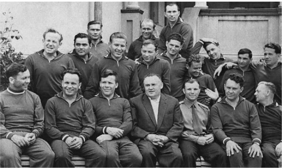 С. П. Королев с членами «Группы ВВС №1»