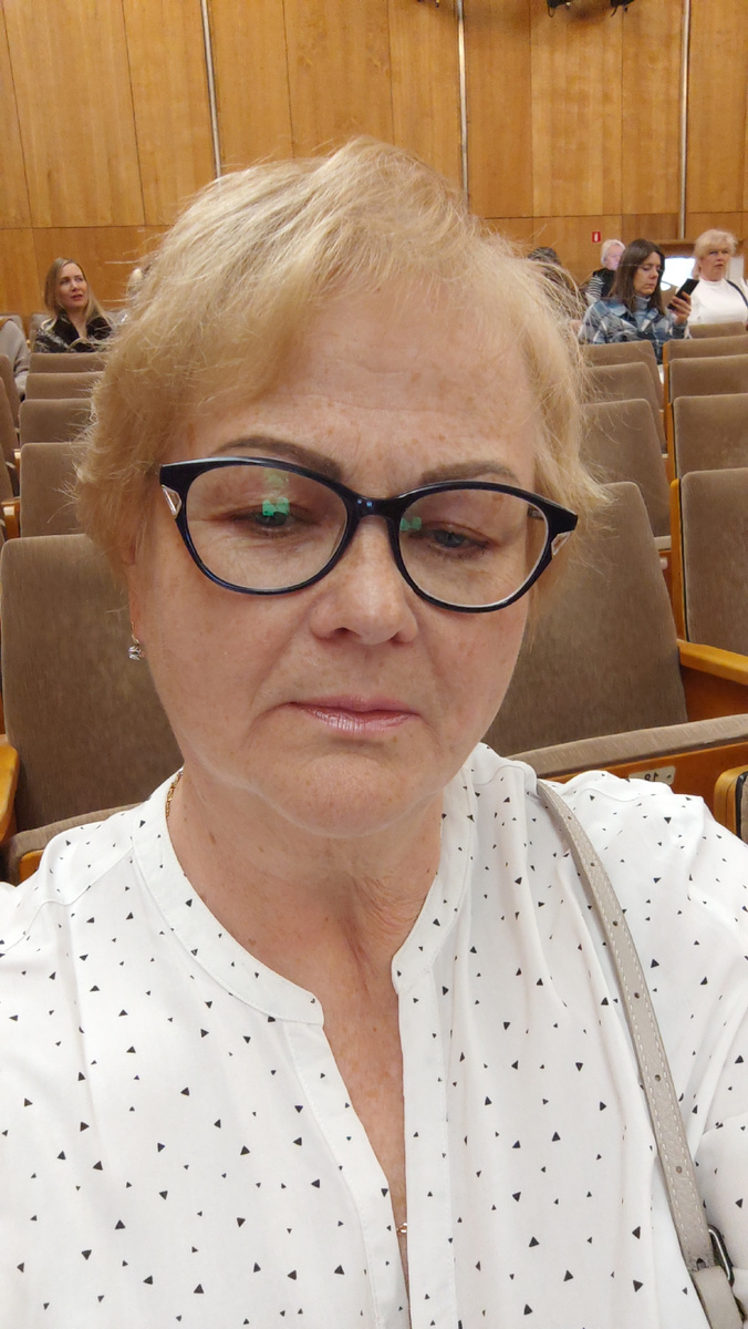 Я в зале перед спектаклем.