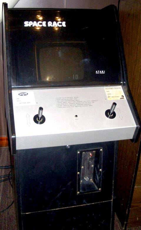 Аркадный автомат Space Race.