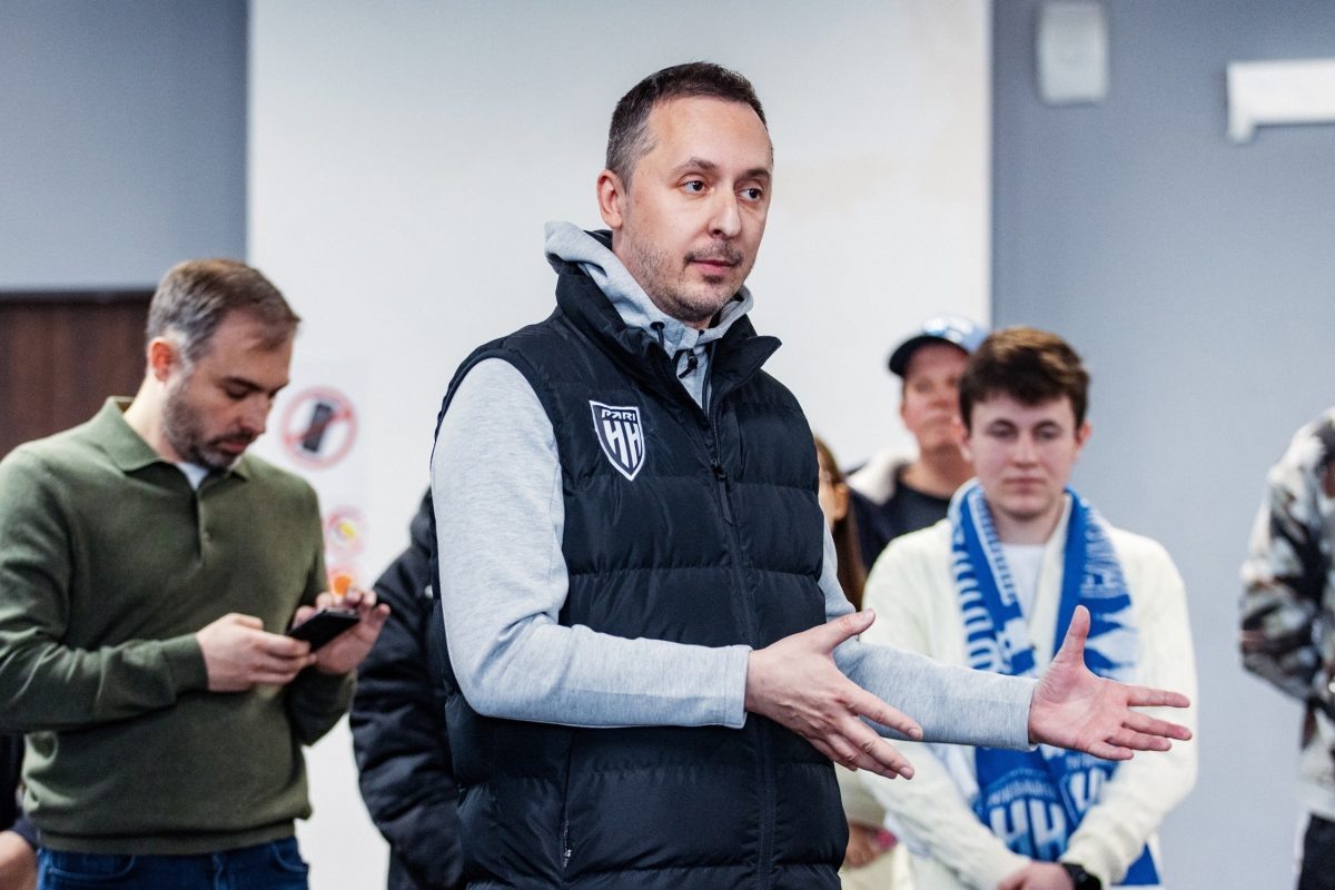    Генеральный директор ФК «Пари НН» заявил, что доверие к главному тренеру было и остаётся