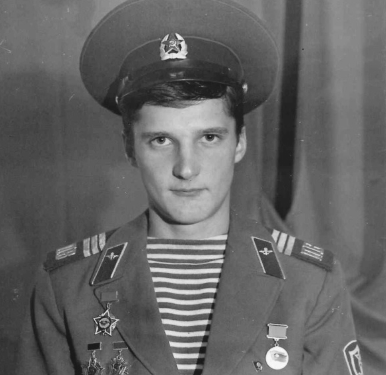 Сержант ПВ КГБ СССР Д. Клепко. СССР, 1989 год