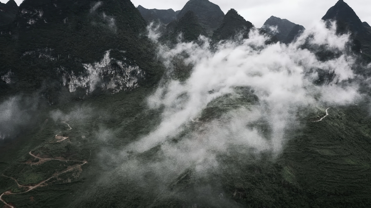 Первал Mã Pí Lèng.