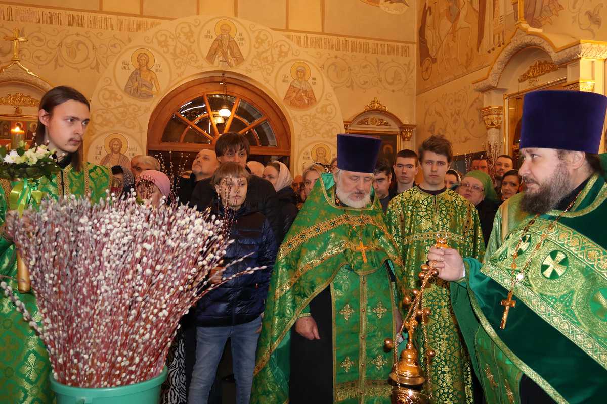 Листайте галерею