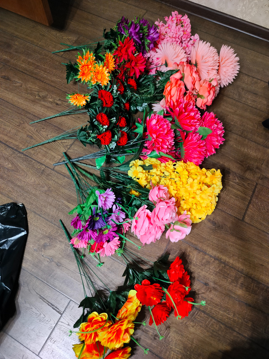 Цветы которые купили.