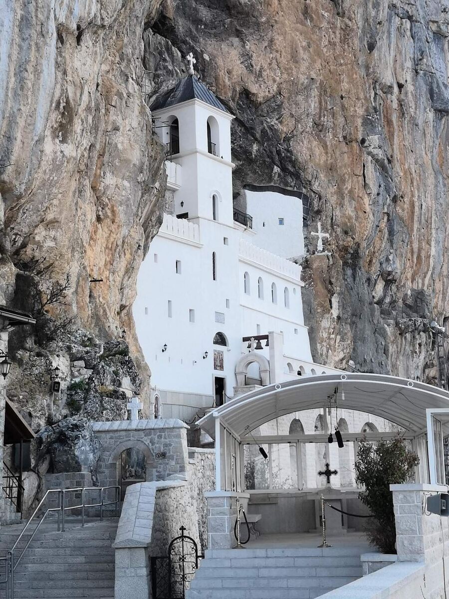 Место приема. Монастырь Острог ( Черногория)