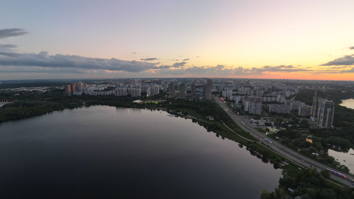 Панорама района Строгино (Ссылка на панораму:https://yandex.ru/maps/-/CHbEjB6a)