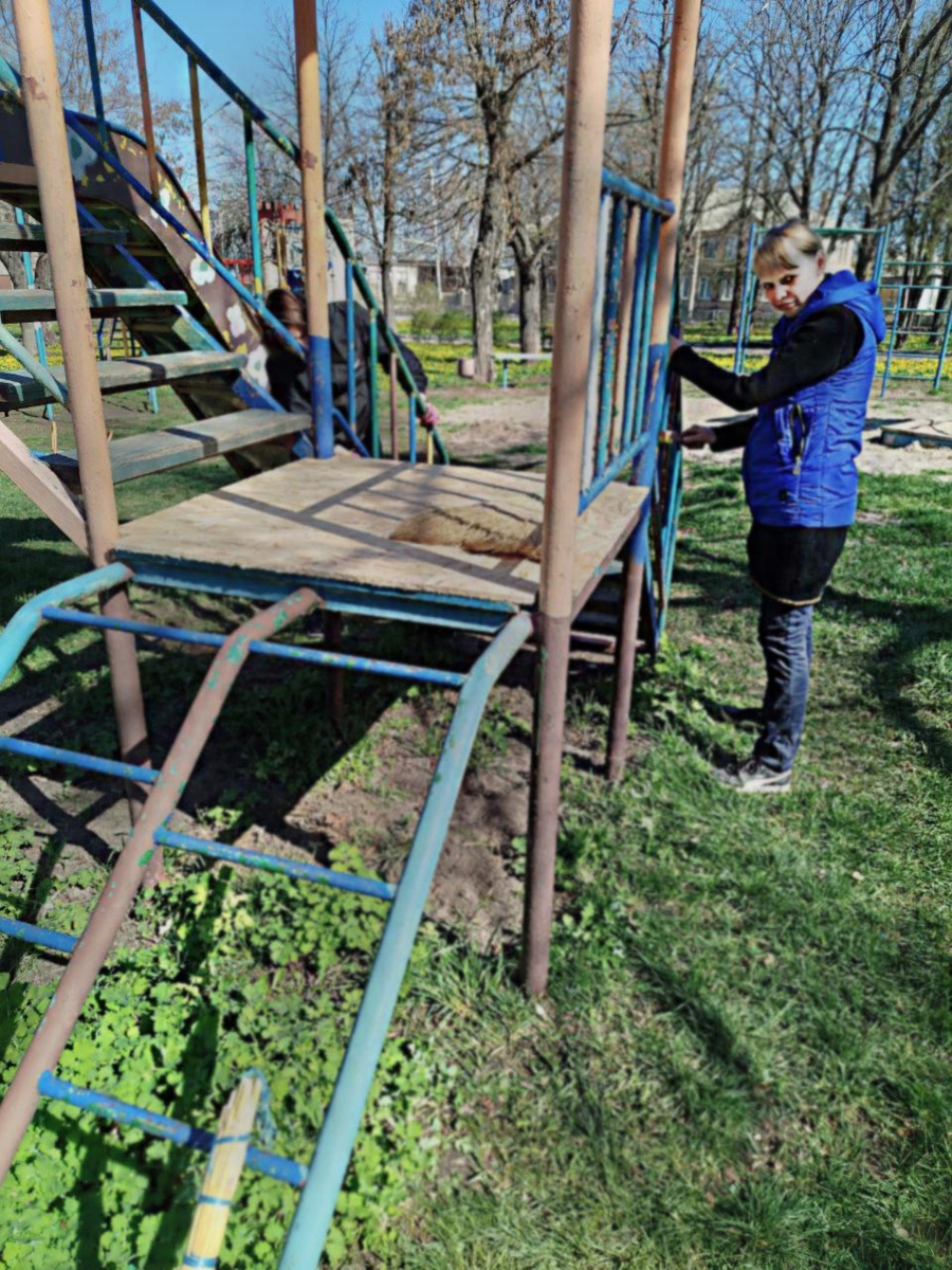 Обновление парка и детской игровой зоны у Лисичанского Дворца культуры "Ленина"