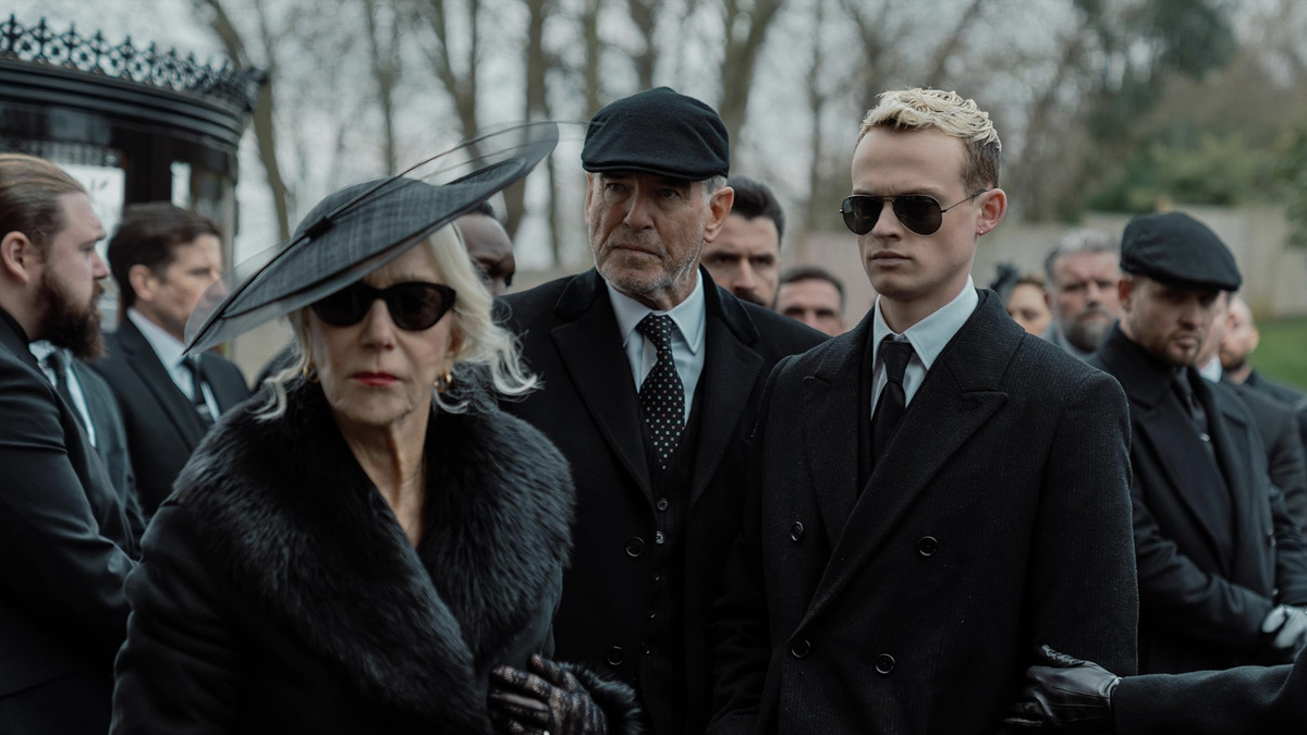Кадр из сериала "Гангстерленд"