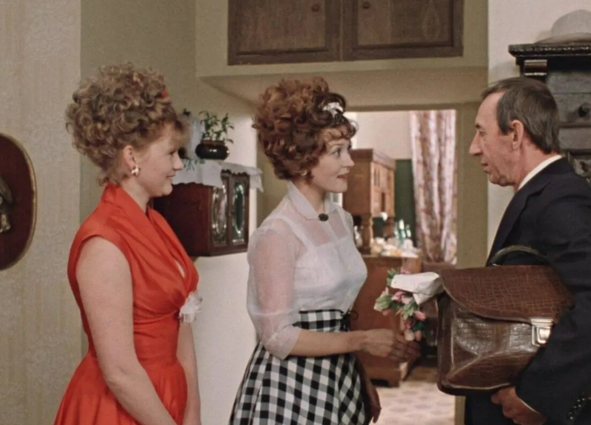 Кадр из фильма "Москва слезам не верит"