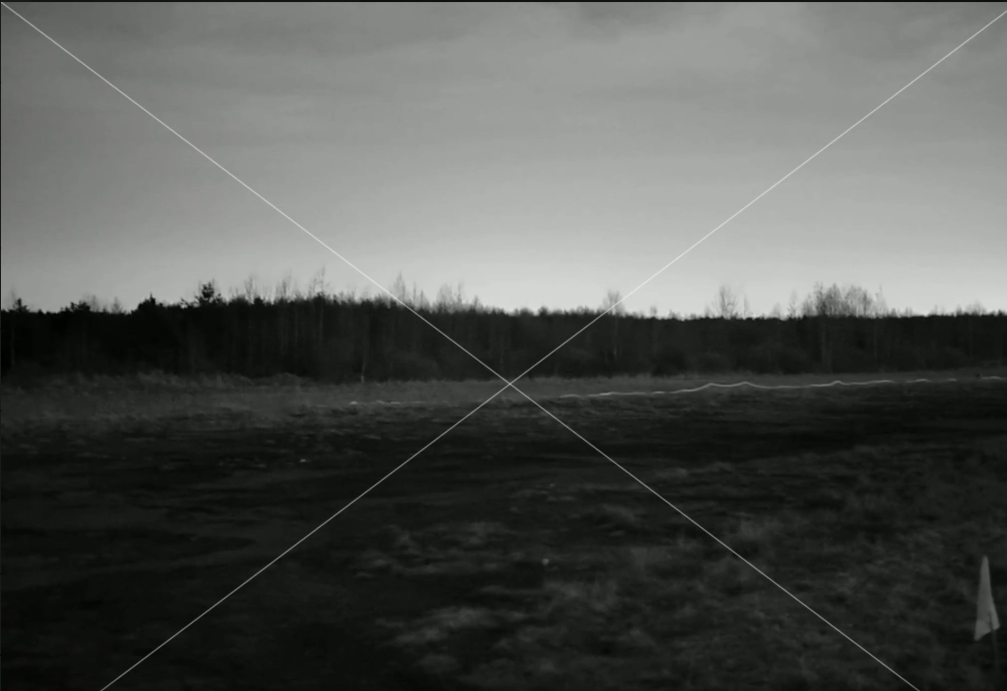 Как выглядит подсвеченное оптоволокно в объективе камеры дрона.