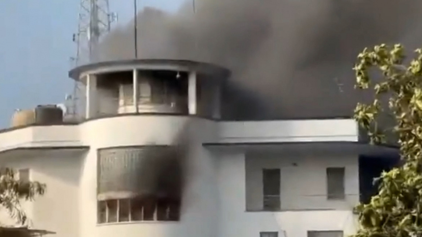    Фото: Х/The Ministry of Information and Civic Education/mic.gov.sl; 5-tv.ru