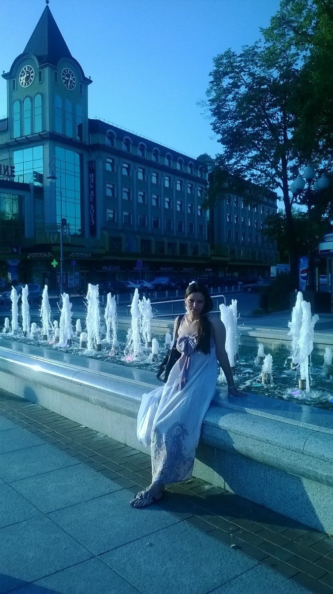 Фото моё. Площадь Победы в Калининграде. Это центр города.