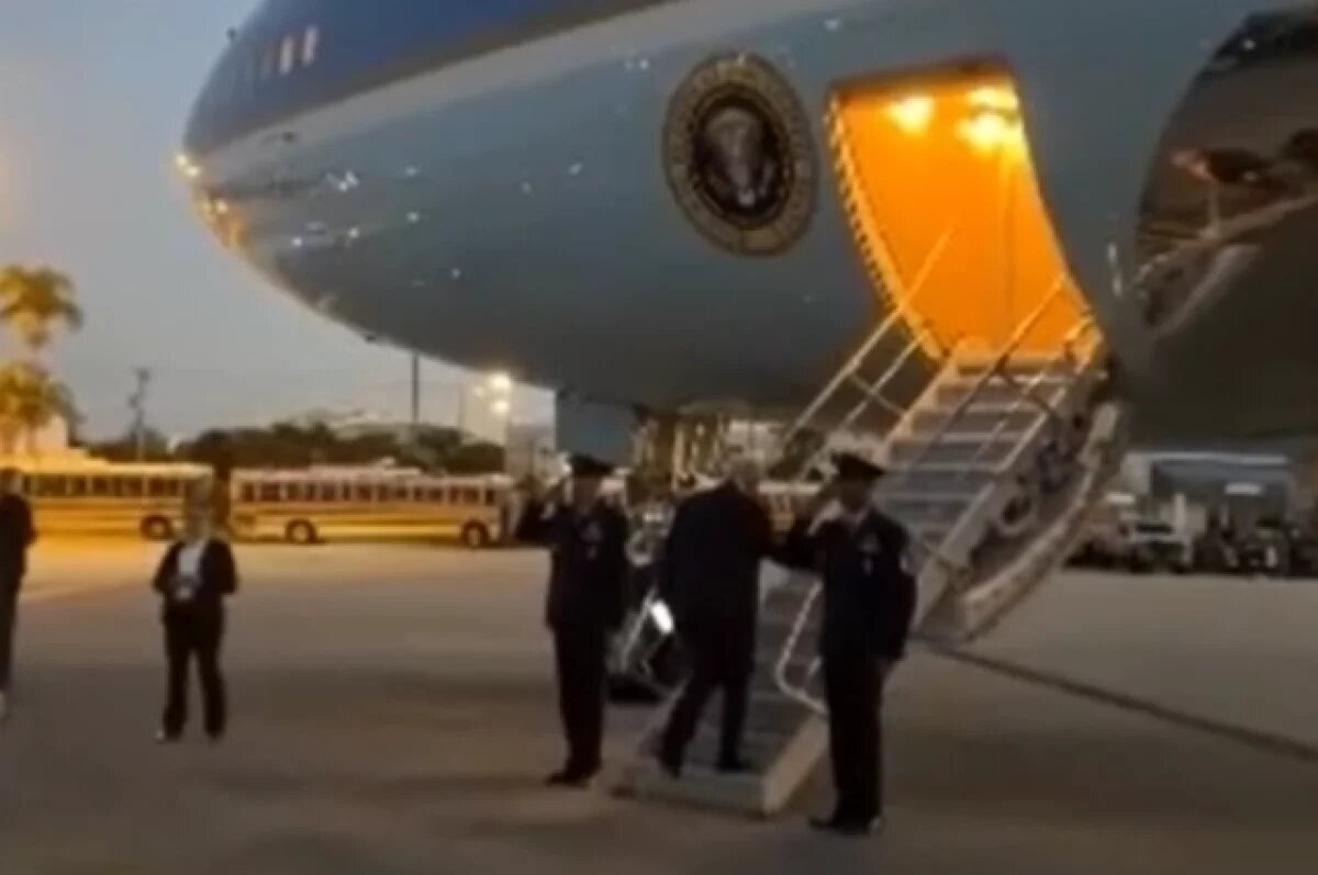    Трамп отправился на турнир UFC с участием российского бойца Крылова