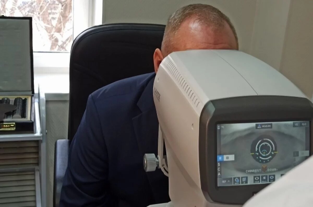    Врачи из Тобольска спасли мужчину от потери зрения