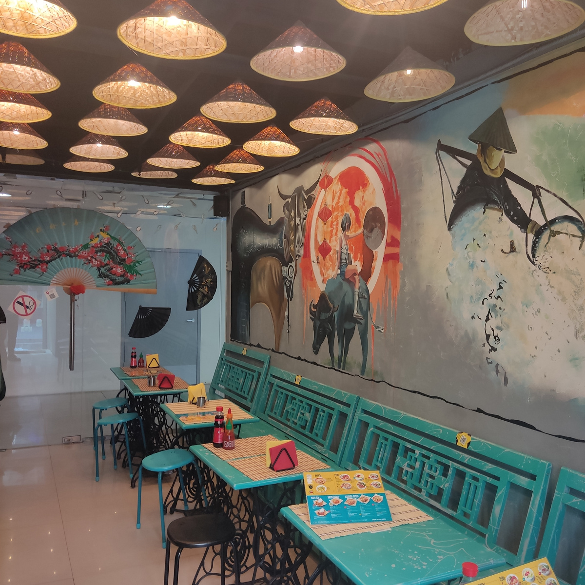 Интерьер закусочной