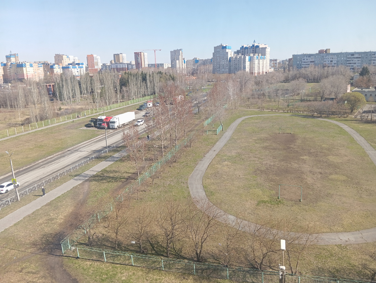 Весна за окном