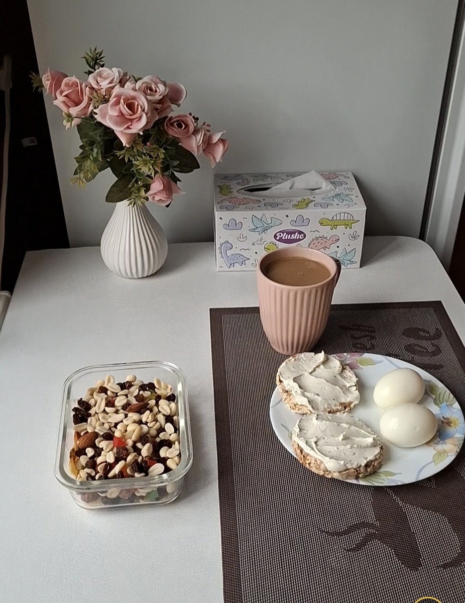 Восресный завтрак.