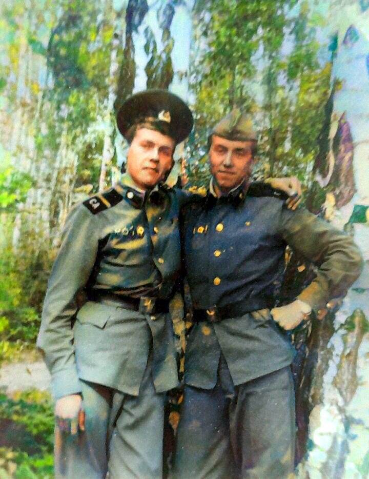 слева направо я и Вася 1