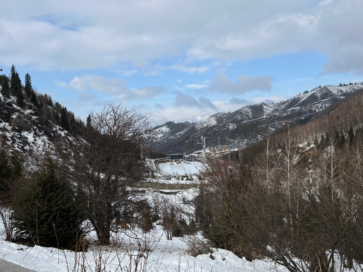 В горах Алматы 