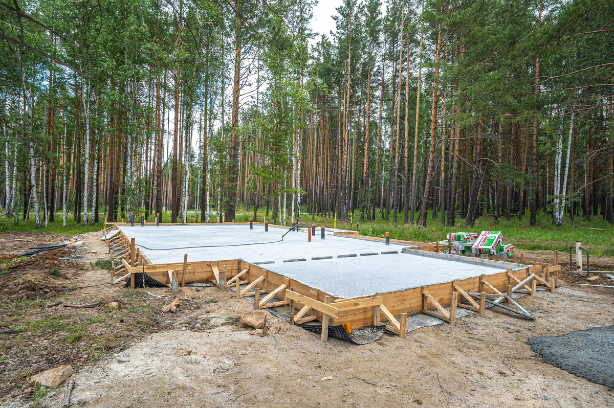 Инвест Строй - надёжная компания по строительству домов из газоблока в Екатеринбурге и Свердловской области. Гарантия на все виды работ, рассрочка, индивидуальное проектирование, помощь с одобрением ипотеки, аккредитованный застройщик.