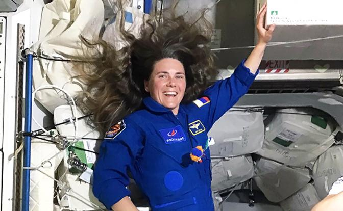 Анна Кикина на Международной космической станции (МКС). Кикина прибыла на МКС в составе международного экипа (Фото: Дмитрий Петелин/ТАСС)