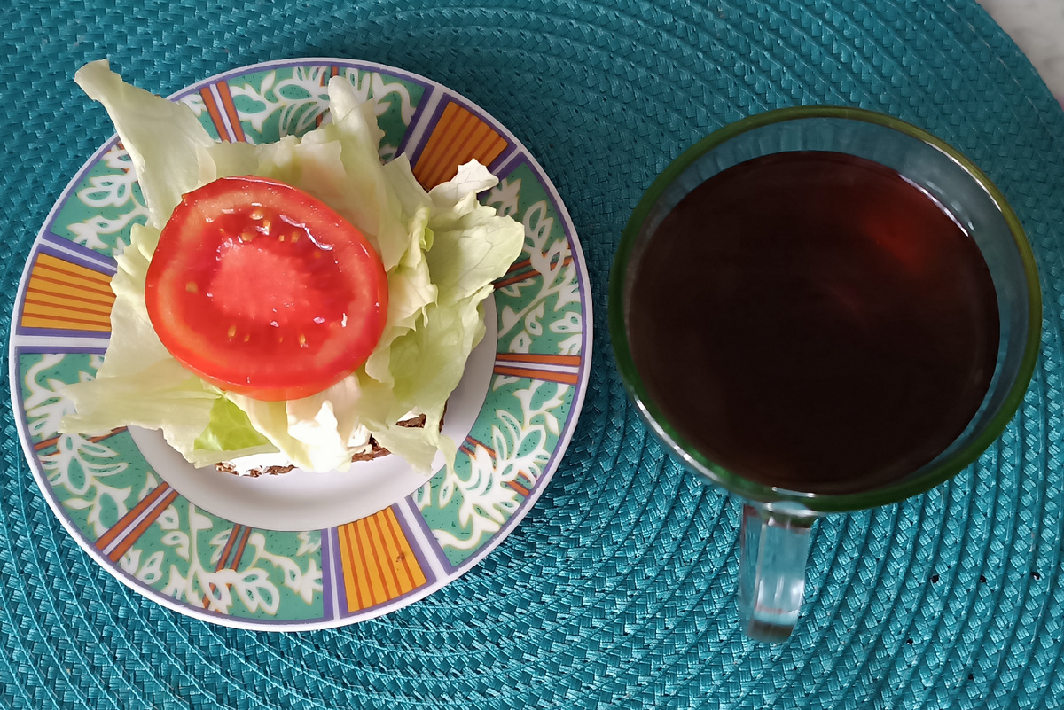 Фото автора полезный бутерброд и чай. 