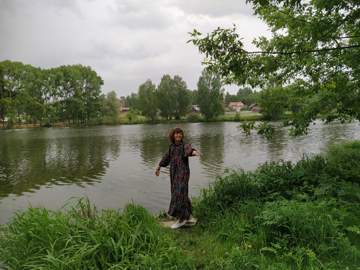 Когда тебе хорошо и интересно с самой собой, когда ты получаешь кайф от самой себя и считаешь себя самой любимой, самой красивой, самой интересной и самой нужной для себя и перед собой (ЧЕСТНО), только тогда в твою жизнь приходит настоящая ЛЮБОВЬ на внешнем плане, и никогда НЕ наоборот. 