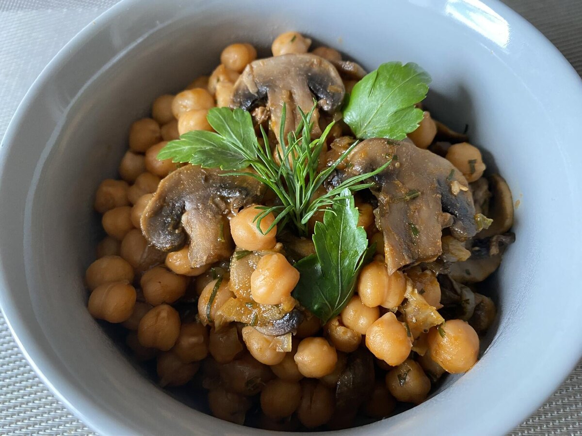 Нут с грибами. Фото автора