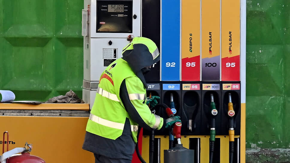 В Татарстане за неделю выросли цены на бензин и дизельное топливо.📷Фото: Александр Миридонов / Коммерсантъ
