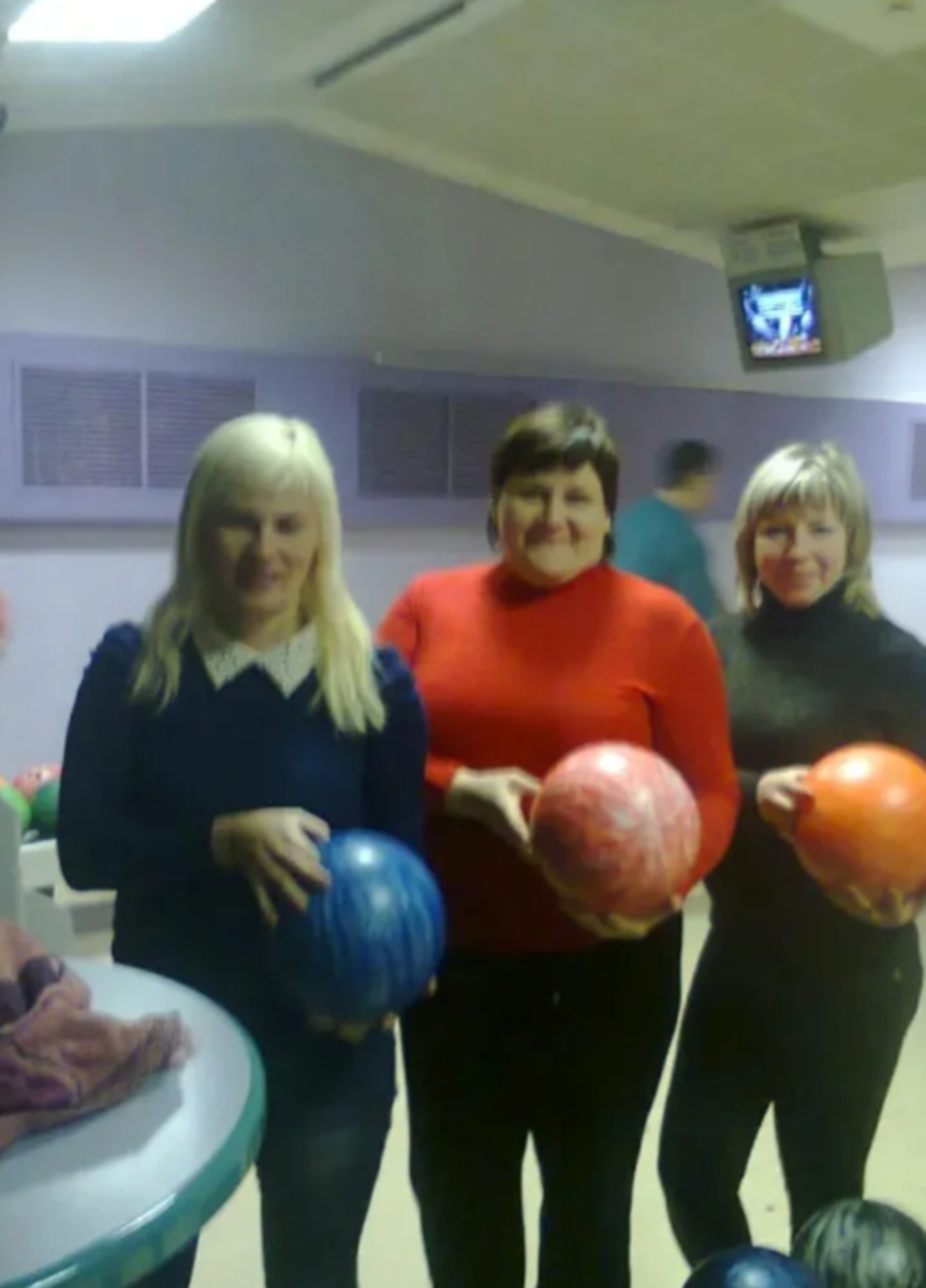 Я слева сразу после третьих родов 