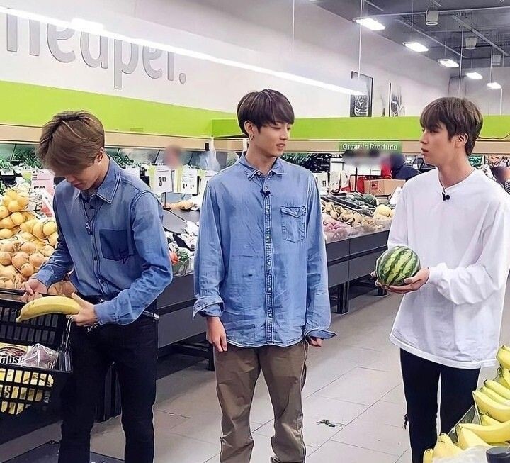 Видал, какой тут крыжовник ...