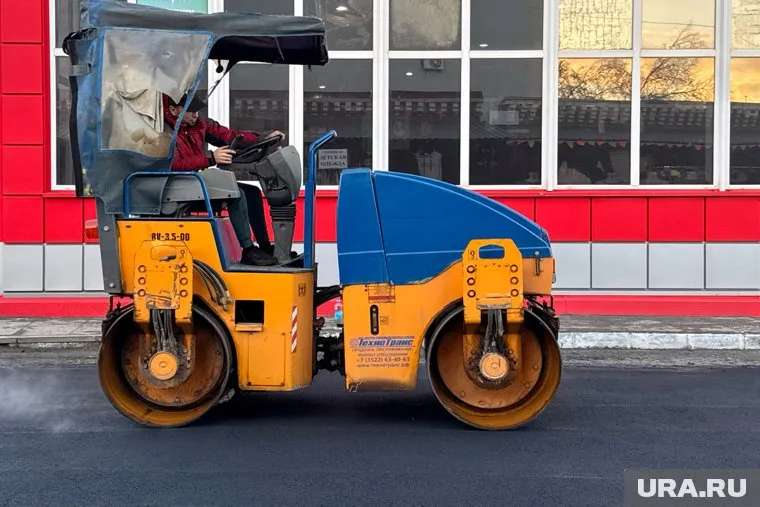 Мужскую работу предлагают на различных предприятиях города
Фото: Екатерина Сычкова © URA.RU