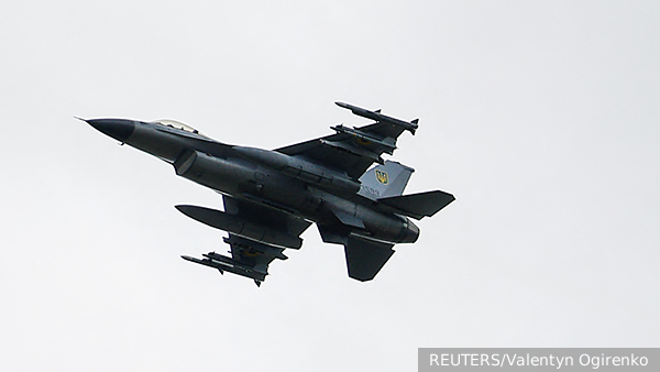     Фото: REUTERS/Valentyn Ogirenko   
 Текст: Вера Басилая