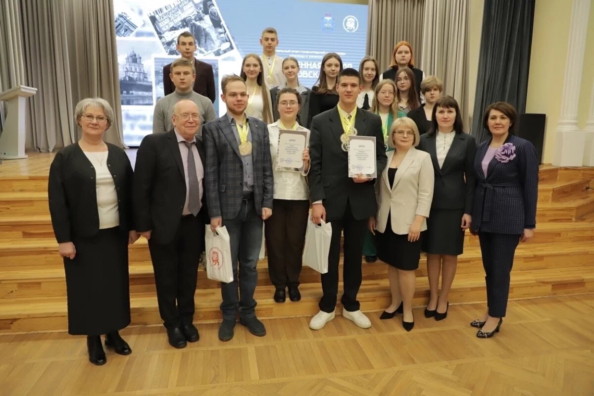    В Пскове определили призеров и победителей регэтапа «Умницы и умники»