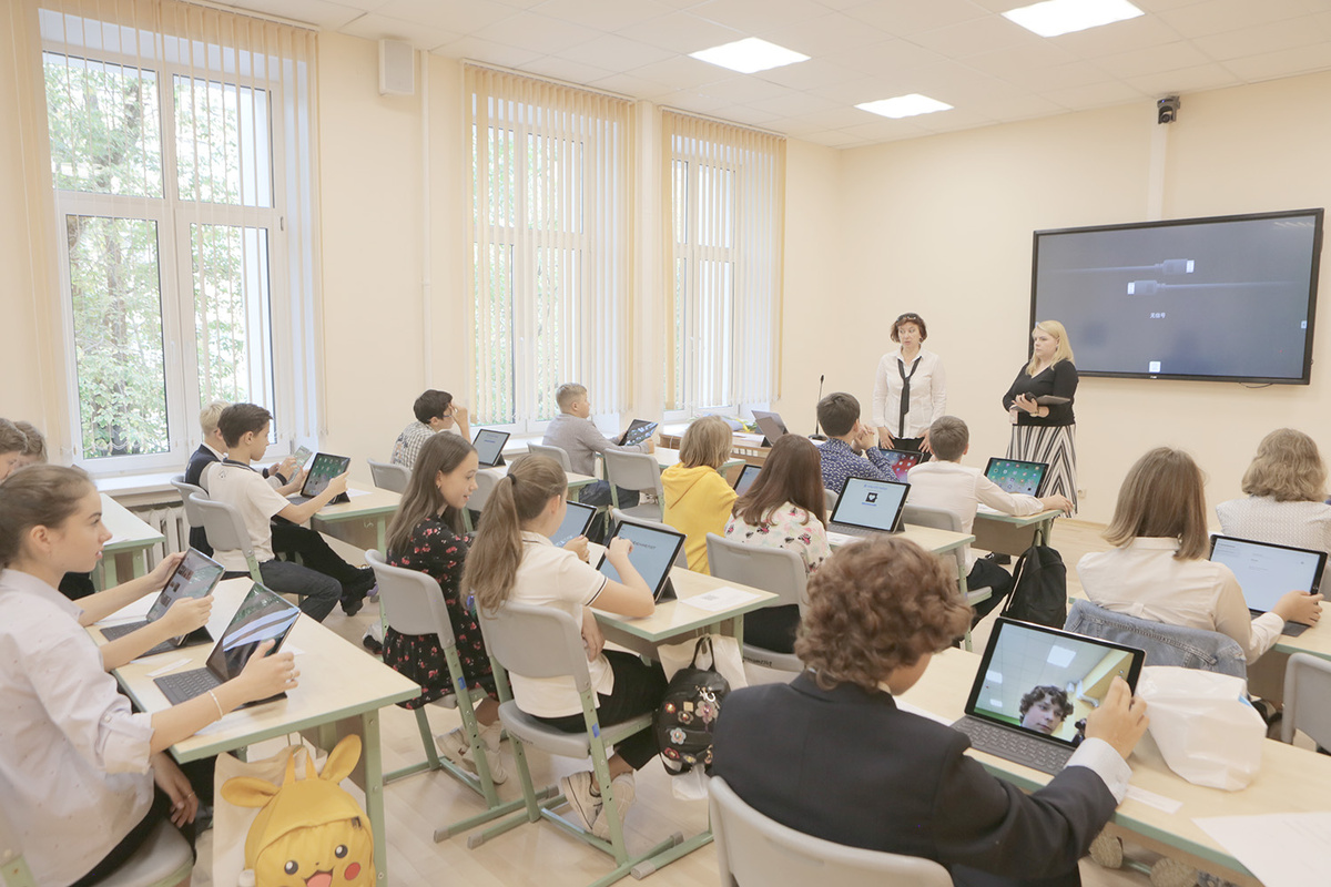    Индивидуальные программы и жизнь в кампусе: топ-10 частных школ Москвы