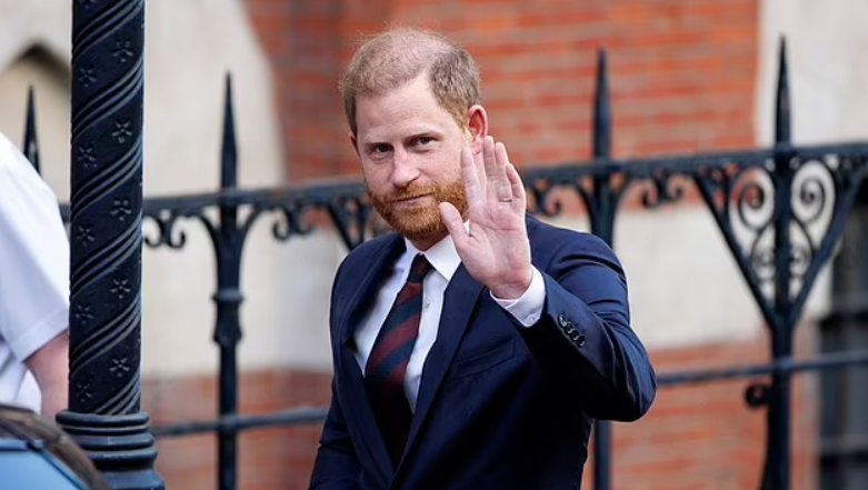 Принц Гарри и бывший глава Скотланд-Ярда. Заявление о снятии полицейской охраны — «полная ерунда». Спор принца Гарри с британскими властями