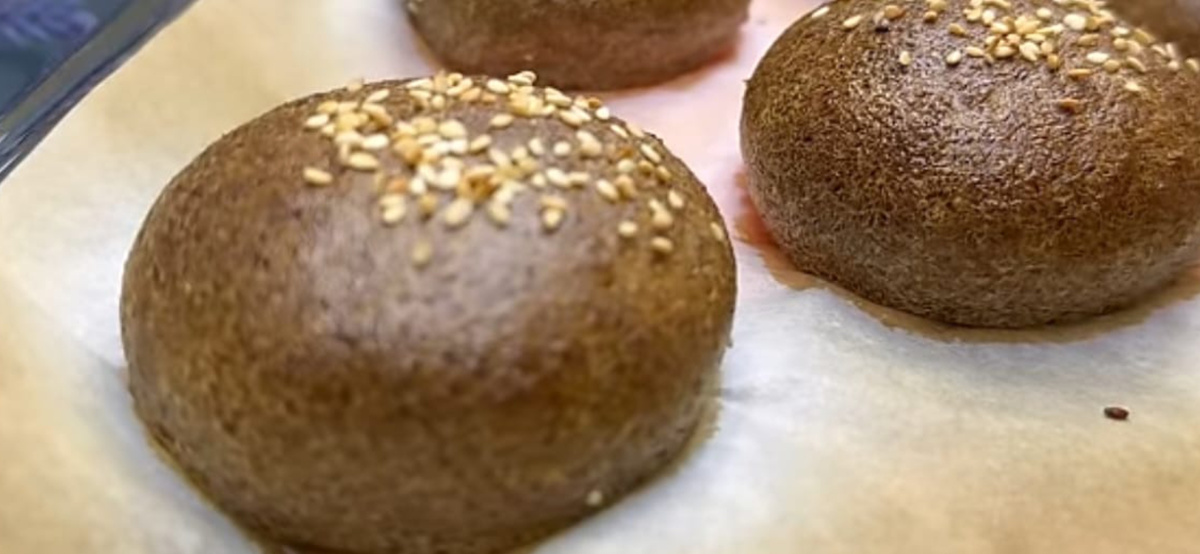 Можно сверху присыпать кунжутом