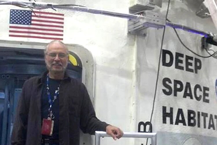 Биофизик Сильвано Коломбано.