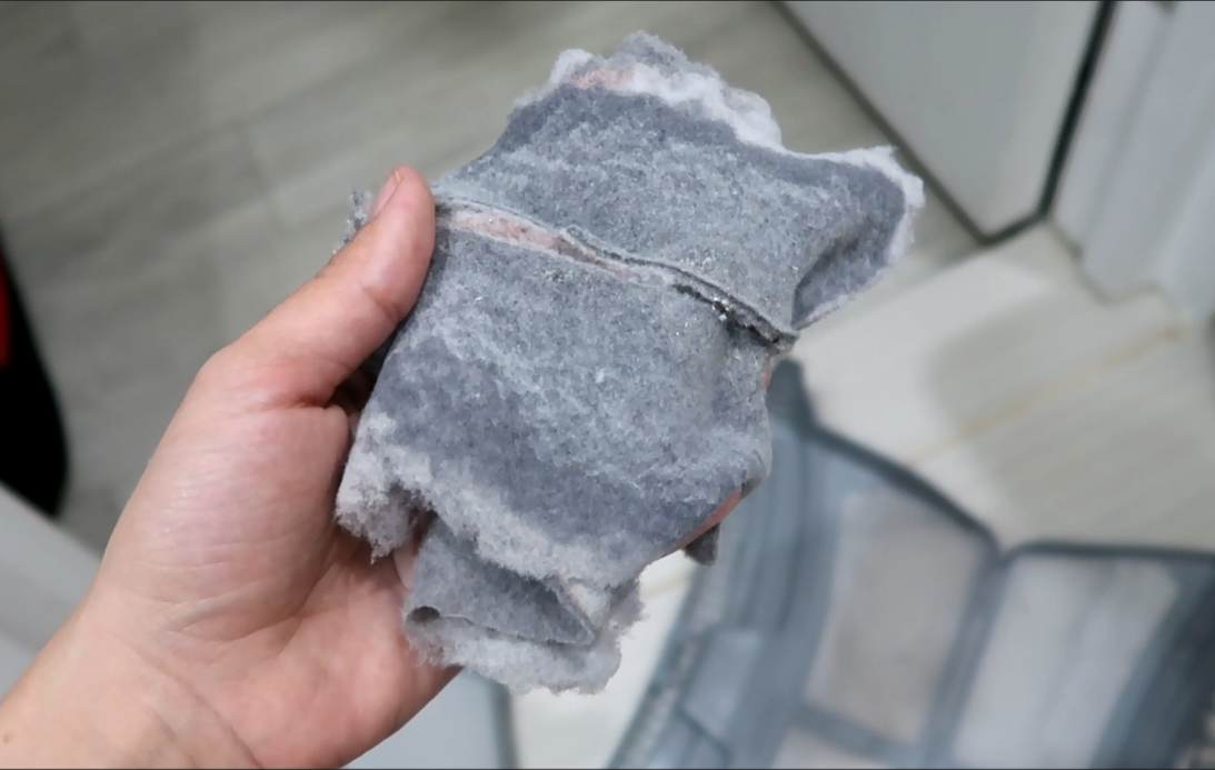 Вот столько пыли собирает сушильная машина с 2 сушек белья.