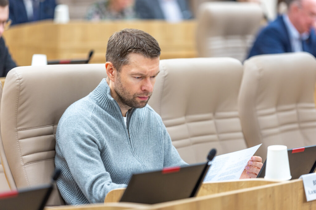 Алексей Вихарев