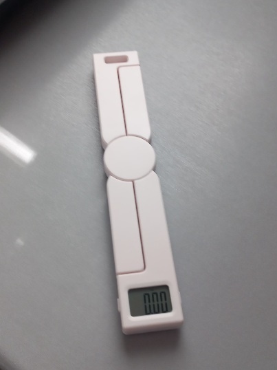 Такие вот маленькие складные весы👍