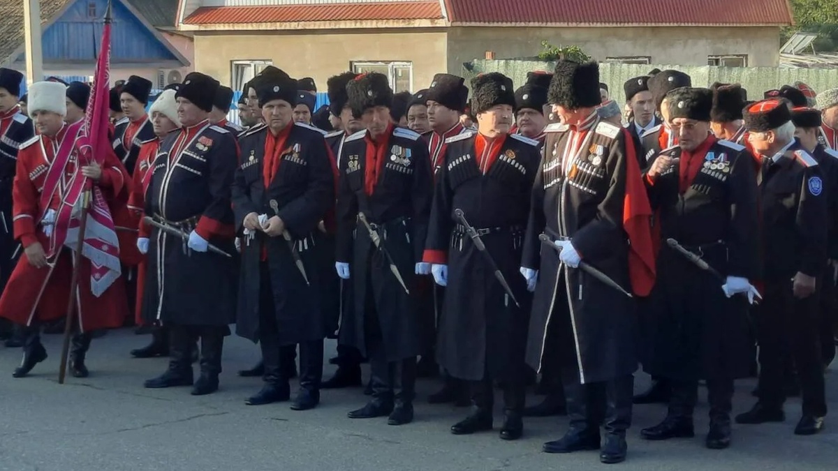 Фото из свободного доступа. Наши современные казаки.