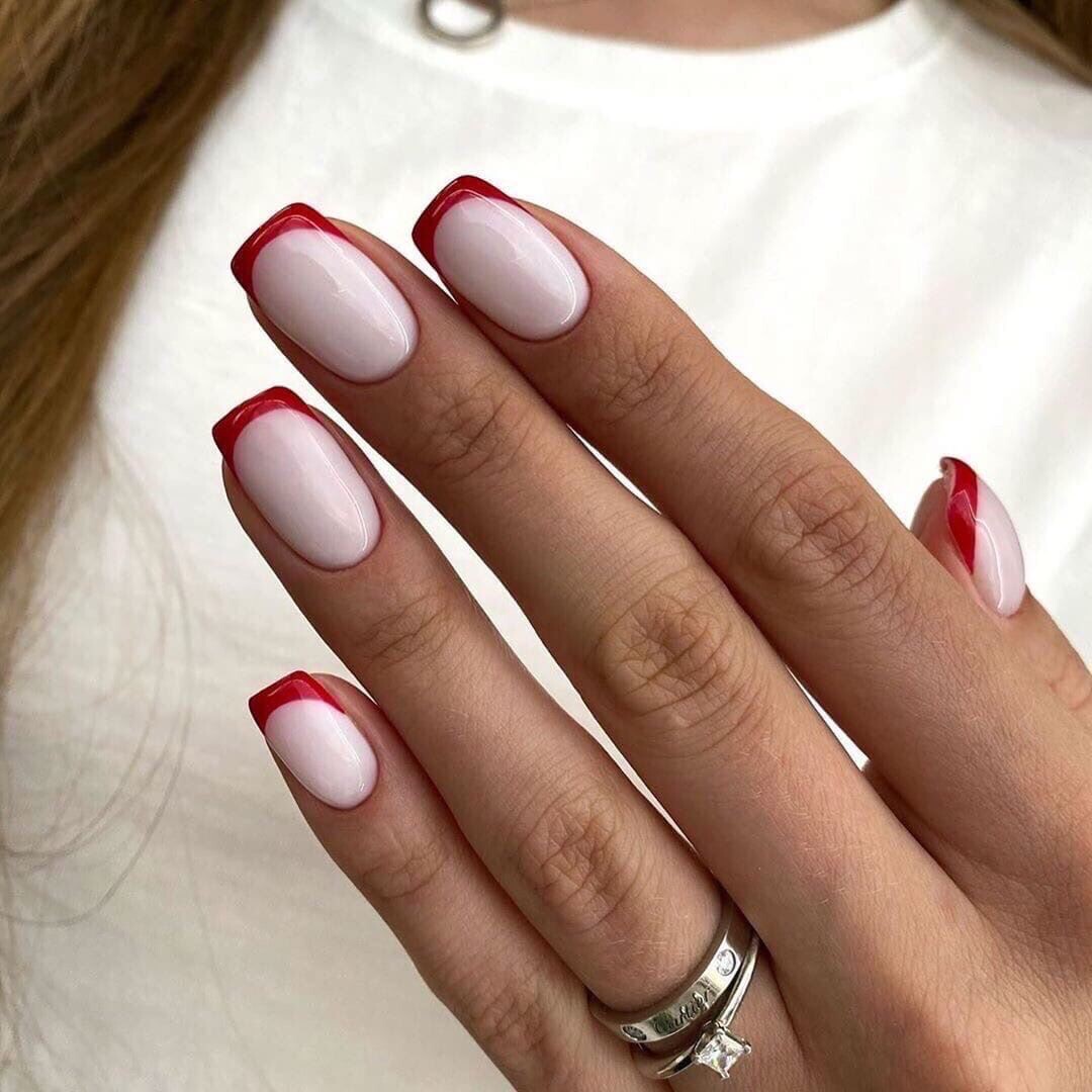 Найдено в Яндекс Картинках по запросу «красный французский маникюр» 