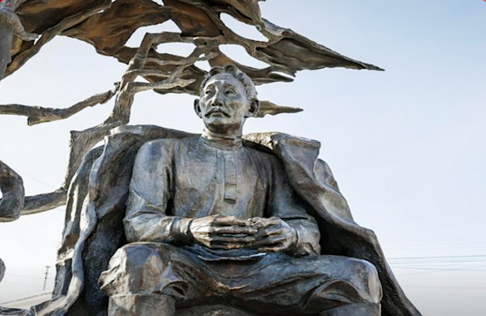 Памятник А.Е. Кулаковскому в Якутске. Источник: sakha.gov.ru