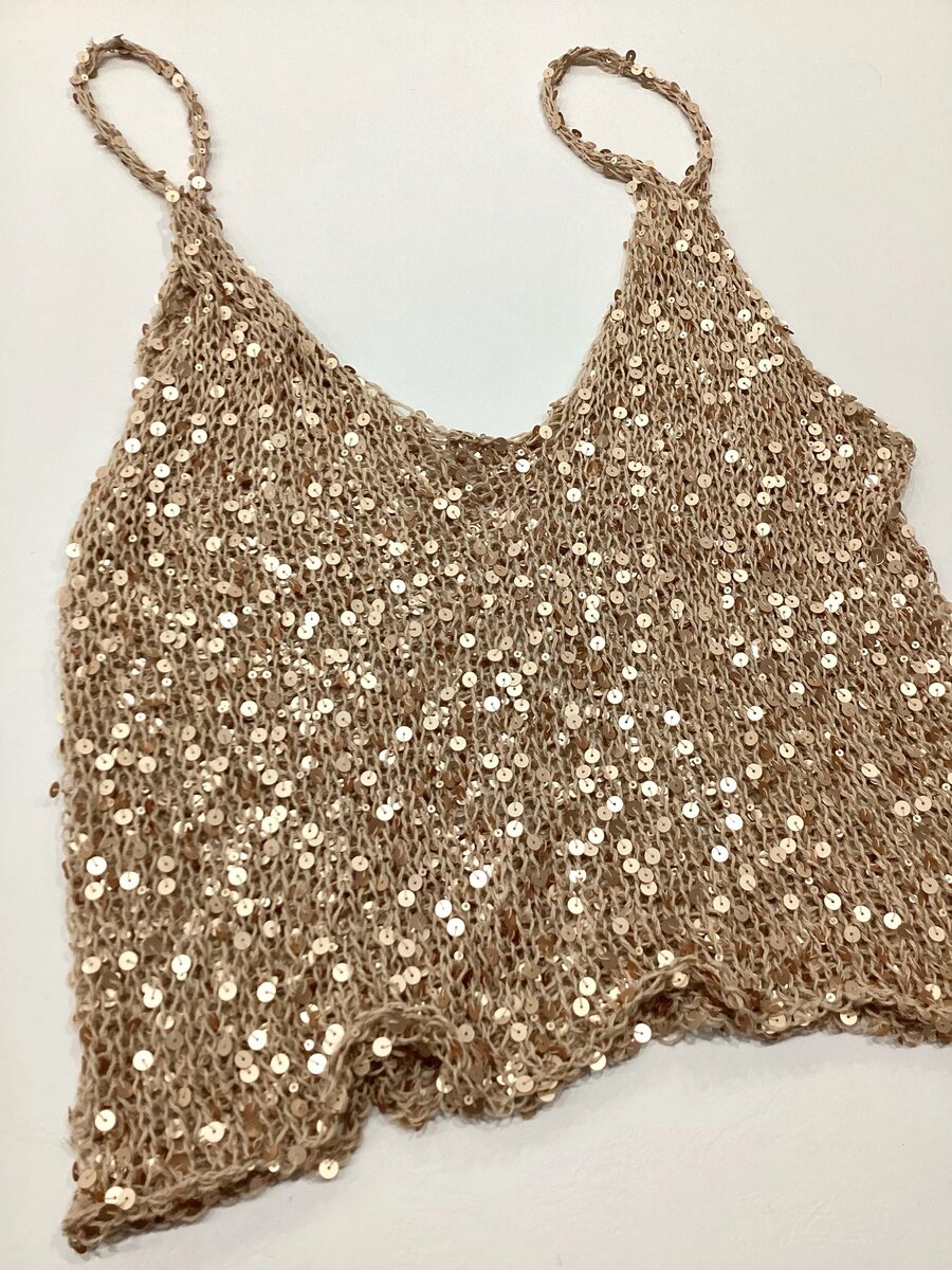 Топ из королевских пайеток