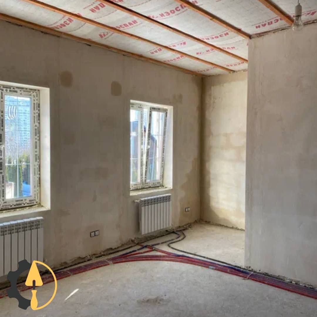 На фото: в квартире аккуратно выполнен черновой ремонт компанией «Механизаторы»