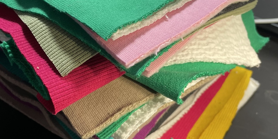 ШЬЮ ПЛЕД ИЗ ОСТАТКОВ ТРИКОТАЖА