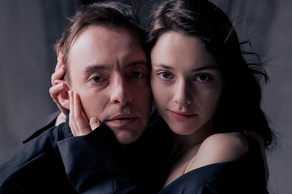    Из-за ножевого ранения Ильи Деля об их проблемах с возлюбленной Александры Дроздовой узнала вся страна. Фото: соцсети актера